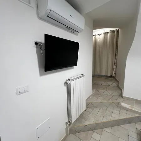 Corte Morgese Grand Flor 3* باري